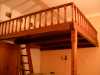 Prodám spací patro z masivního dřeva o rozměrech 2,5 x 2,6 m.Přístup na něj je řešen schody.Na patře jsou umístěny dřevěné zárubně na klasický rozměr matrací.