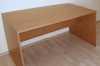Kancelářské stoly - 135 x 67 cm v. 72 cm - Olše, v pěkném zachovalém stavu, velmi málo používané, k dispozici i více stejných kusů. Ihned k odběru v centru Brna.