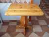  Dřevěný stůl stolek - masiv