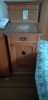 starožitná ložnice s toaletním stolkem a dvěma nočními stolky, možnost prodeje i skříně