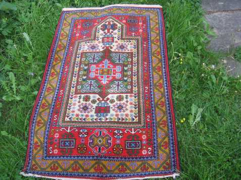 Perský koberec ručně vázaný modlite