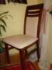 Potah z ekokůže - barva slonová kost, barva dřeva tmavý ořech - viz foto. Židle jsou 2 roky staré, minimálně používané. ! Výška 98 cm. 