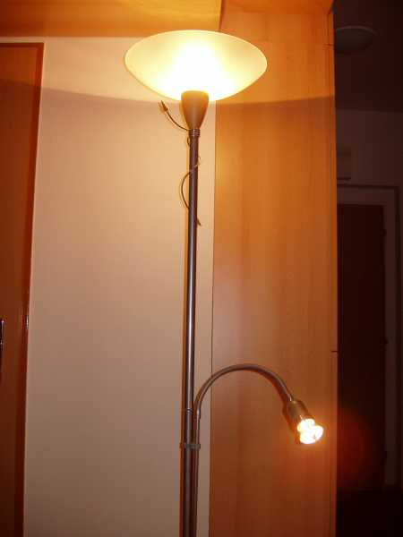 Stojací lampa Massive