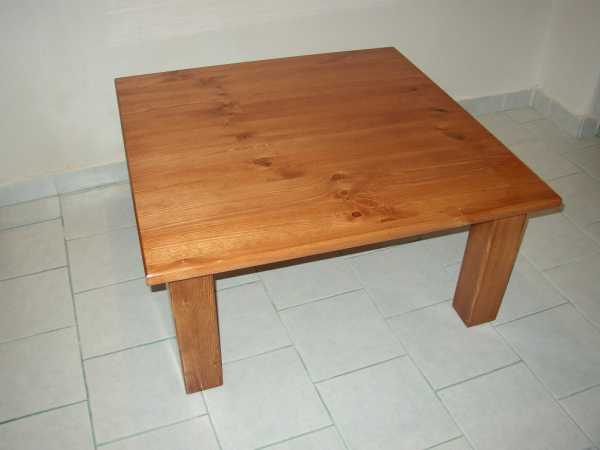 Dřevěný konferenční stolek 90x90 cm - nový