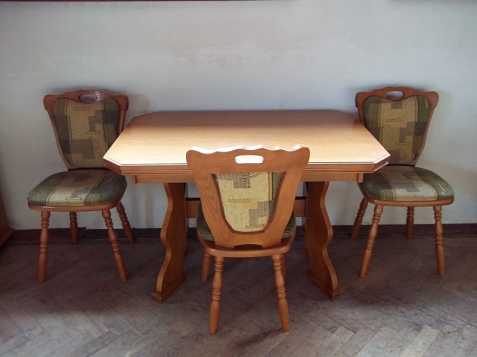 Rustikální rozkládací stůl+3 židle
